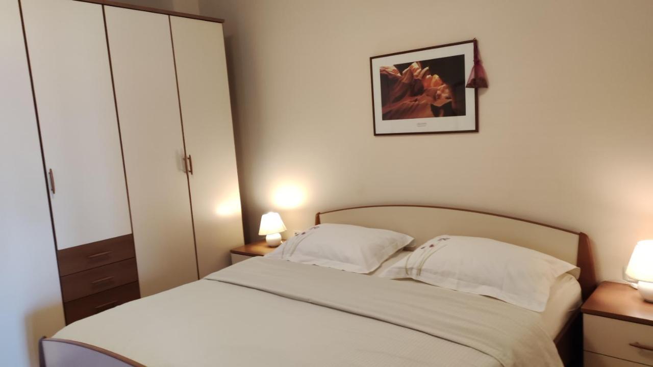 Apartments Tomisic Копер Экстерьер фото
